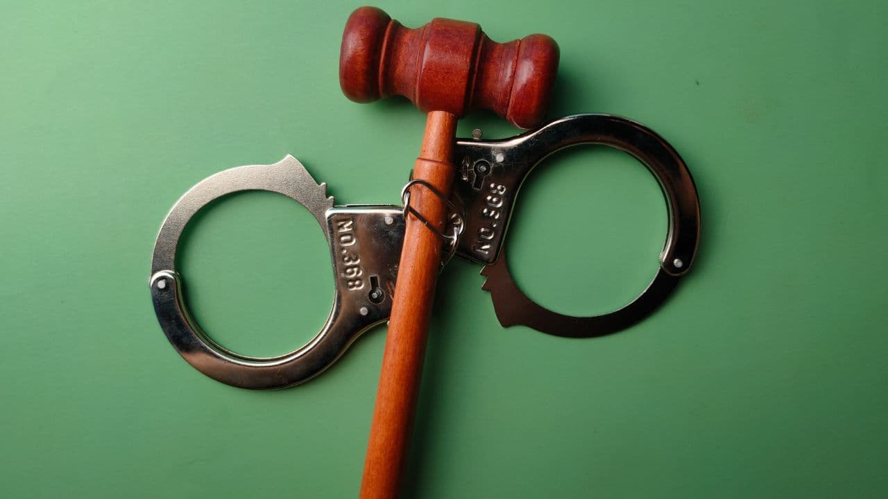 imagem sobre Direito Penal do Inimigo: conceito, críticas e riscos