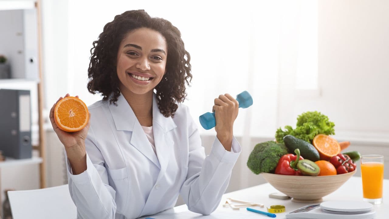 imagem sobre Nutricionista Esportivo: o que faz e quanto ganha?