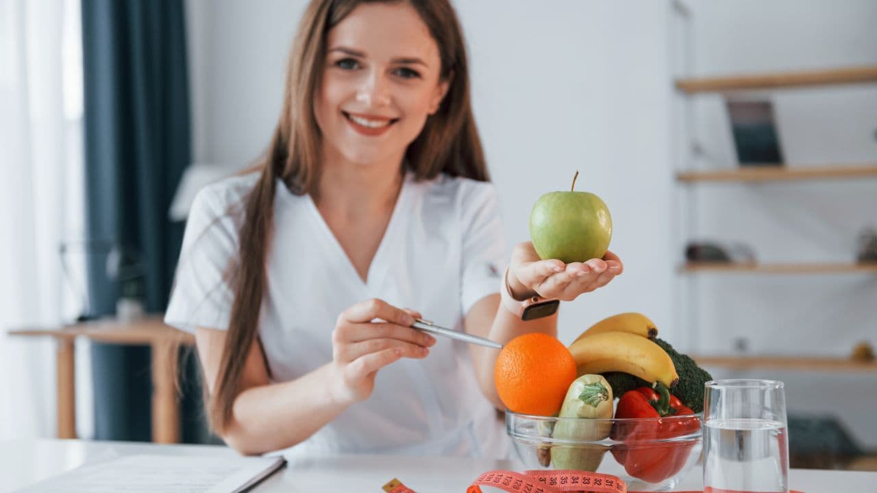 imagem sobre Nutrição Clínica: guia completo sobre a especialização!