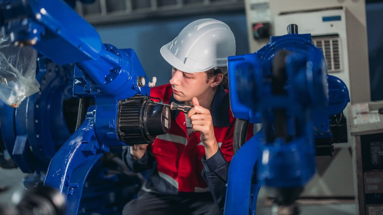 imagem sobre Automação Industrial: guia completo sobre a especialização!