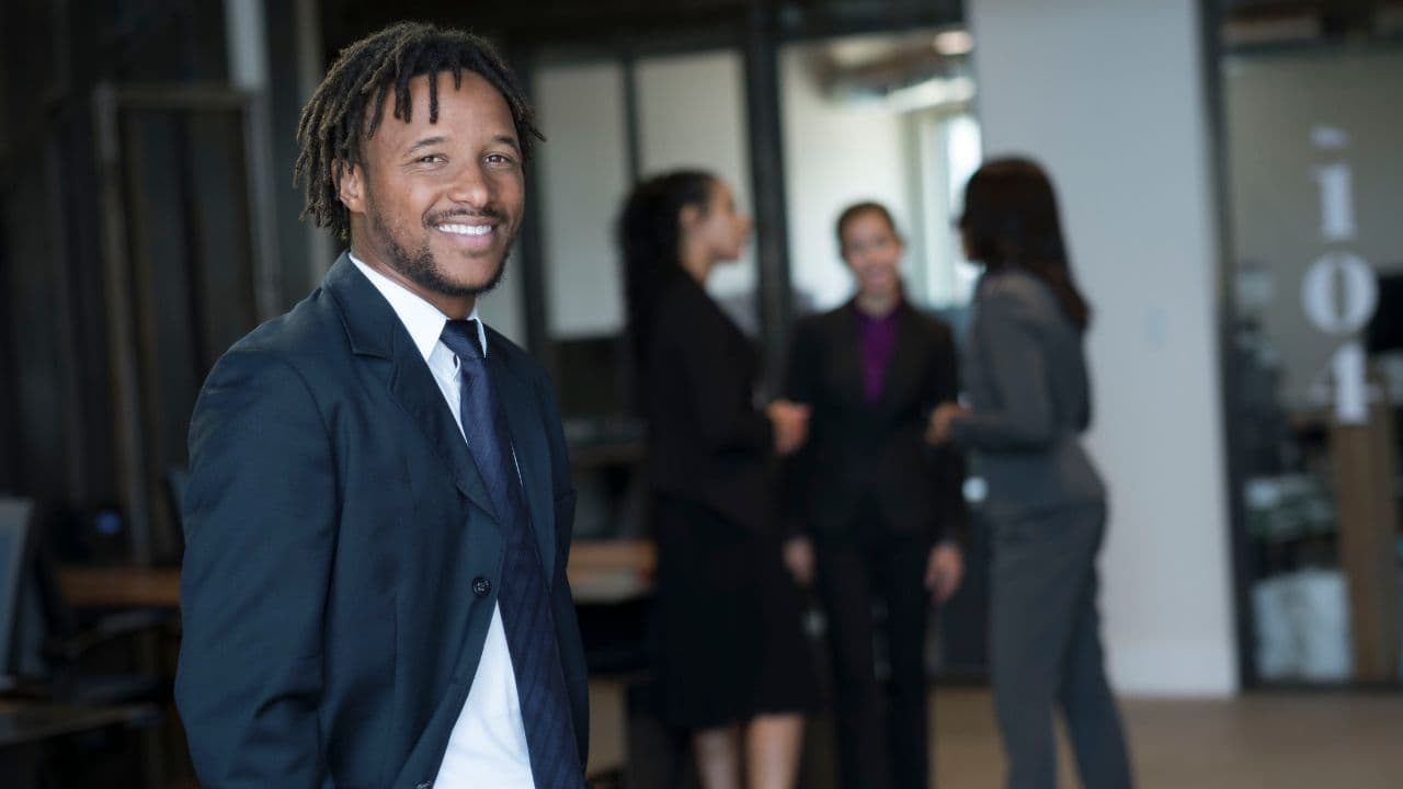 imagem sobre O que é profissionalismo? Características e benefícios no trabalho