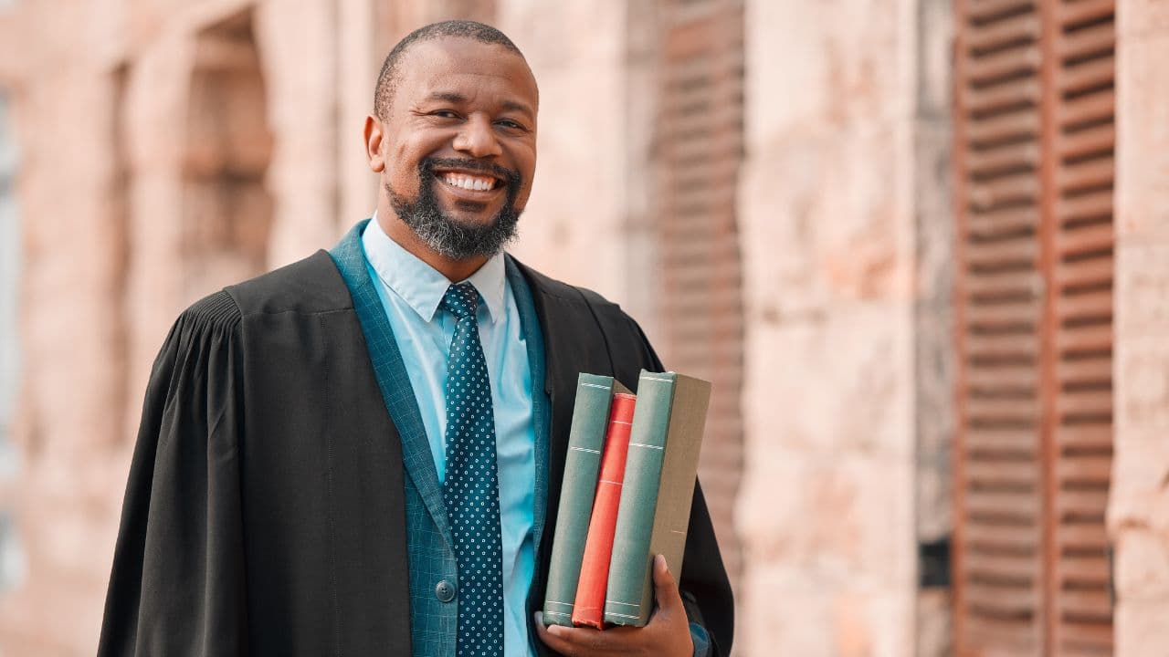 imagem sobre O que é o doutorado: tipos, benefícios e perspectivas de carreira