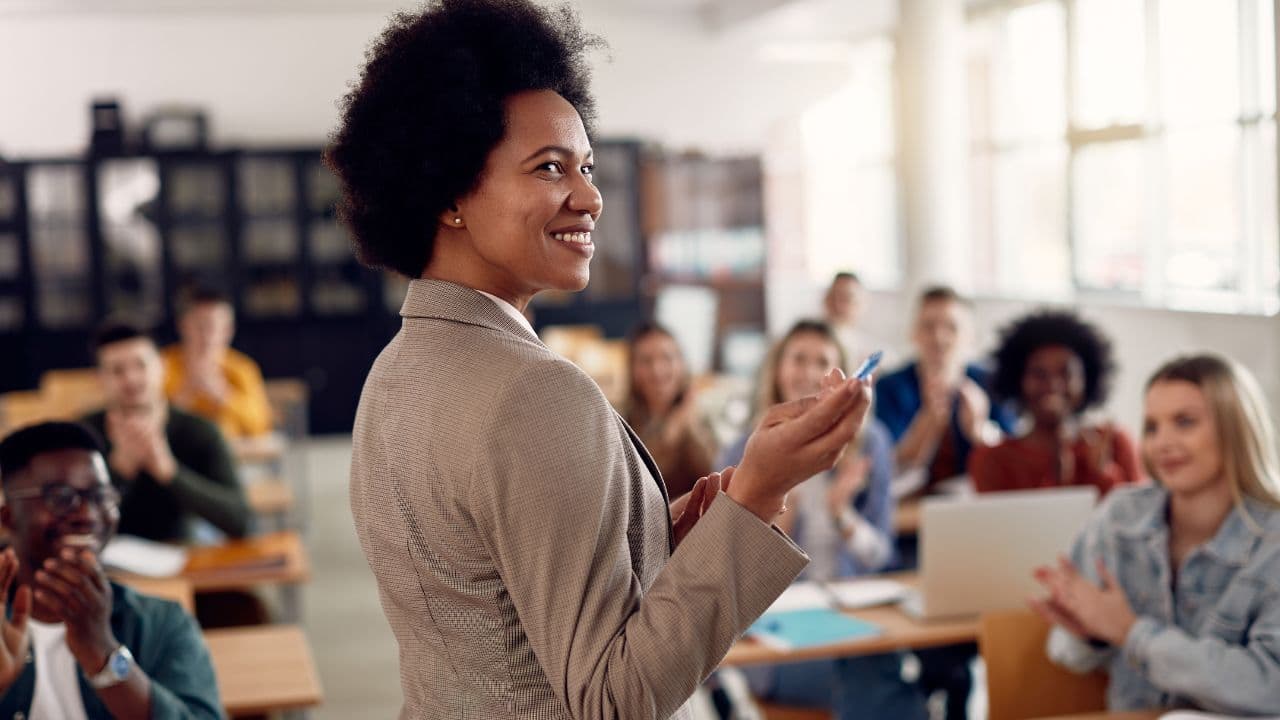 imagem sobre Pedagogias Críticas: conceitos, princípios e aplicações