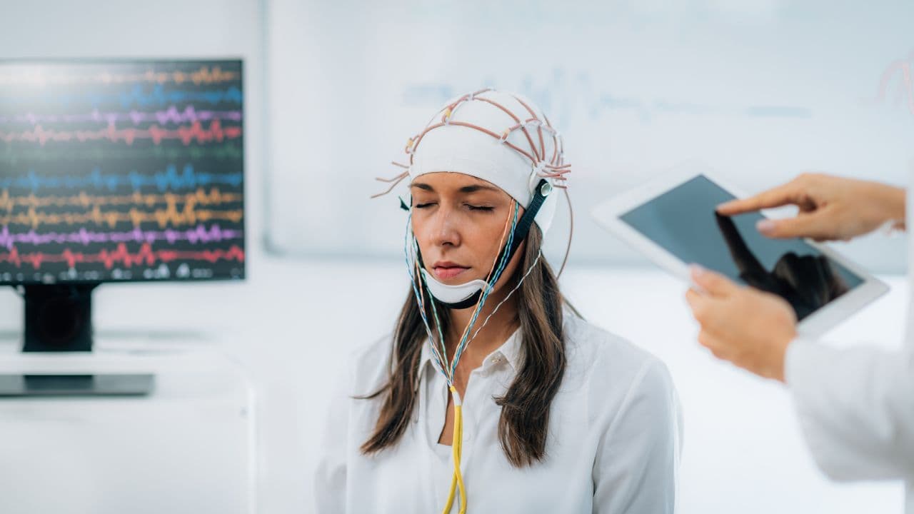 imagem sobre O que é neurofeedback: entenda o funcionamento, benefícios e aplicações