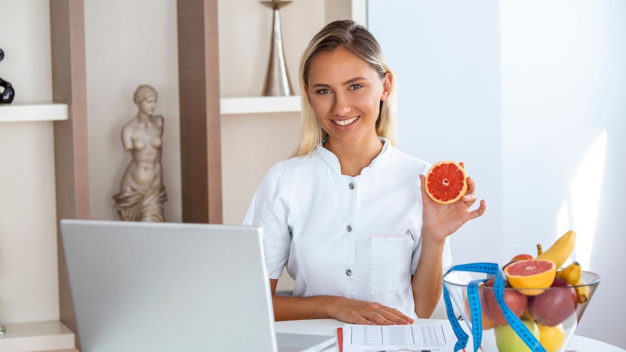 imagem sobre O que é dietoterapia? Entenda o conceito, para que serve e como ela é aplicada