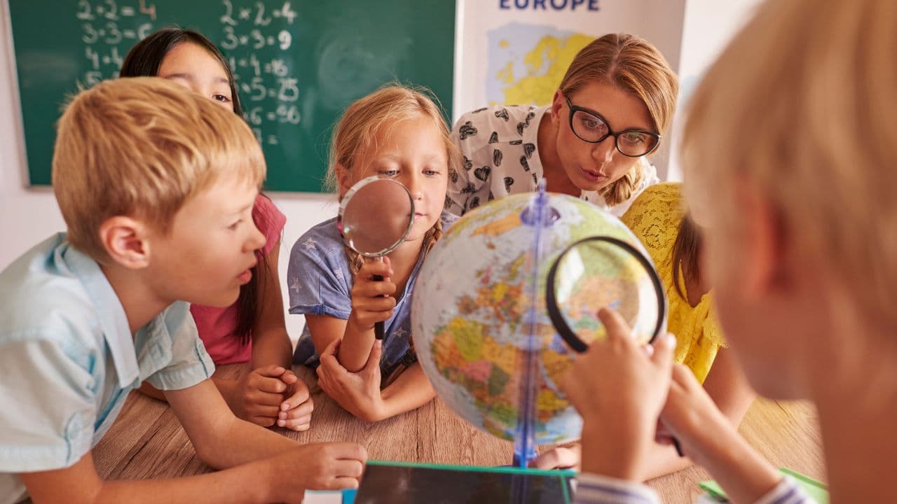 imagem sobre Educação infantil o que é: qual sua importância e como essa etapa influencia o desenvolvimento