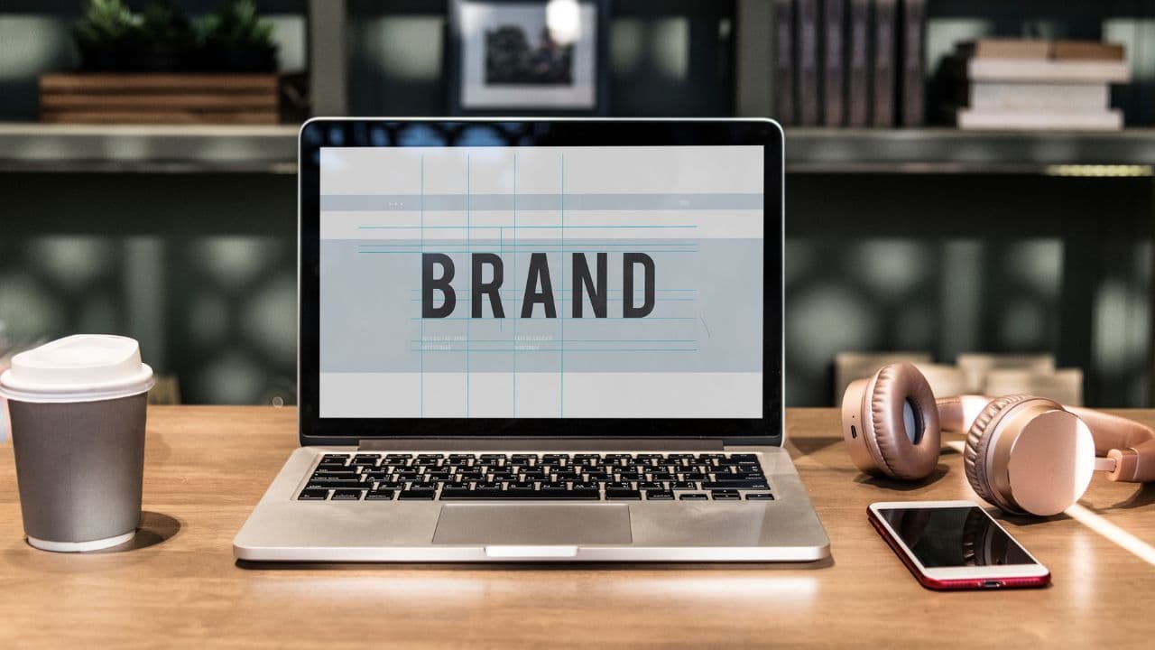 imagem sobre Brandbook: o que é, para que serve e como criar um guia de marca