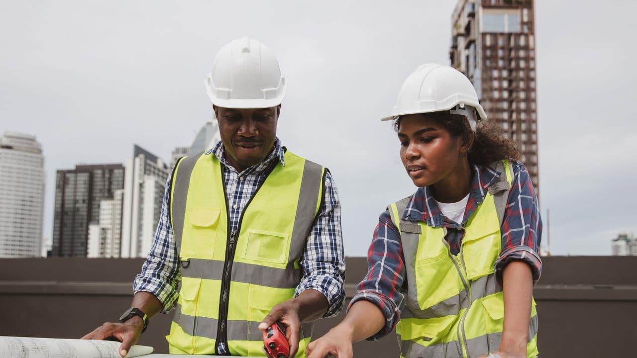 imagem sobre O que é construção civil? Etapas, tecnologias, sustentabilidade e futuro